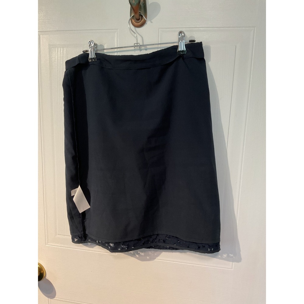 Banana Republic Pencil Skirt Womens 2 Navy Blue Excellent Floral Lace Overlay - Picture 3 of 4
